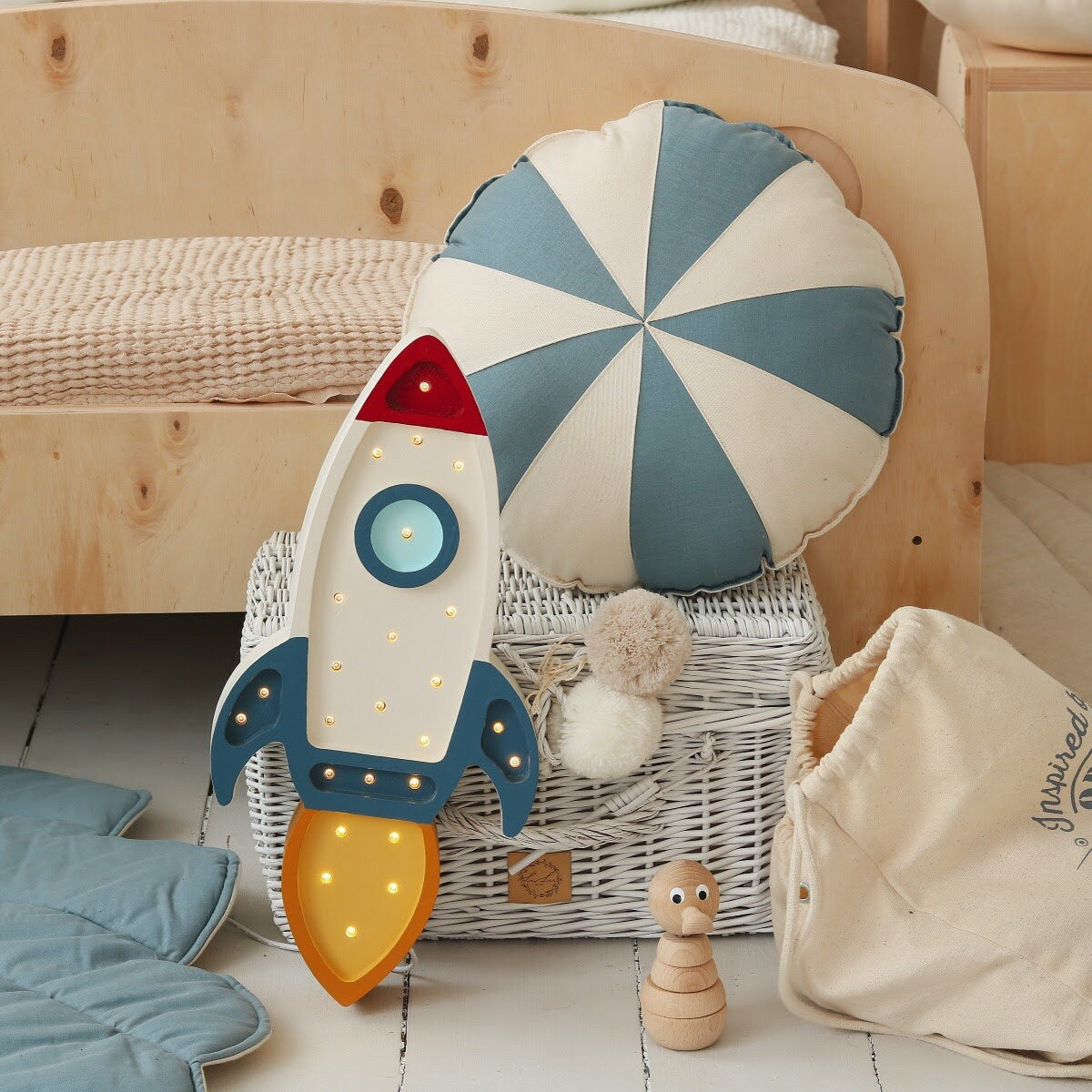 Wooden White Spaceship Lamp