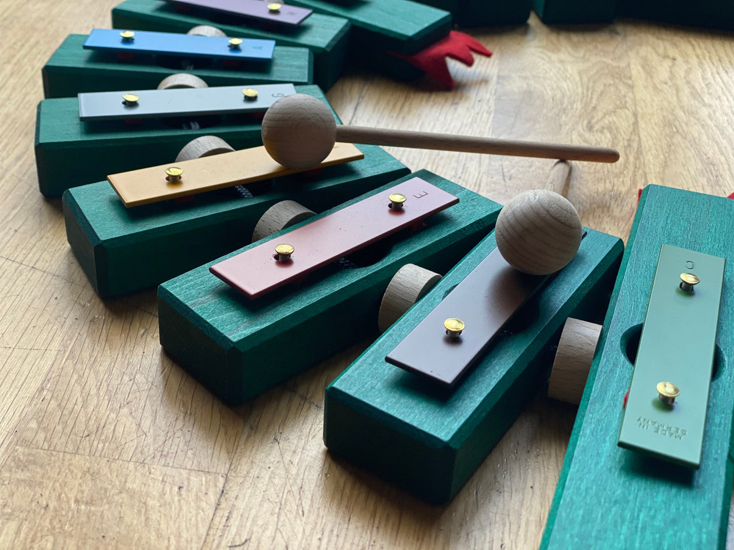 Wooden Crocodile Glockenspiel/ Xylophone