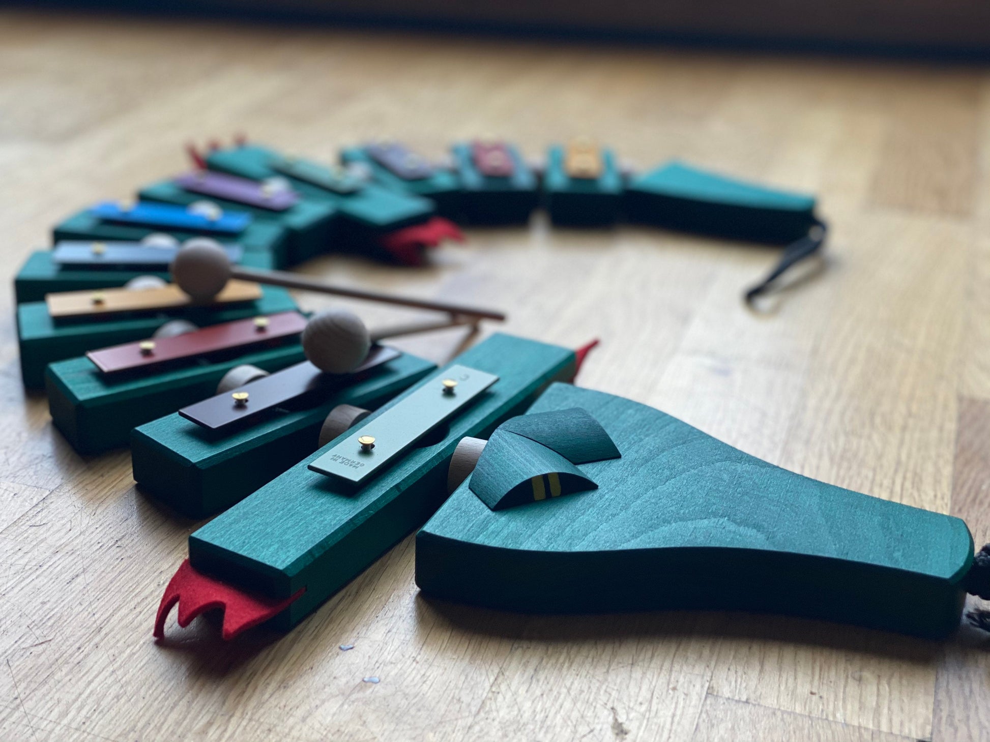 Wooden Crocodile Glockenspiel/ Xylophone