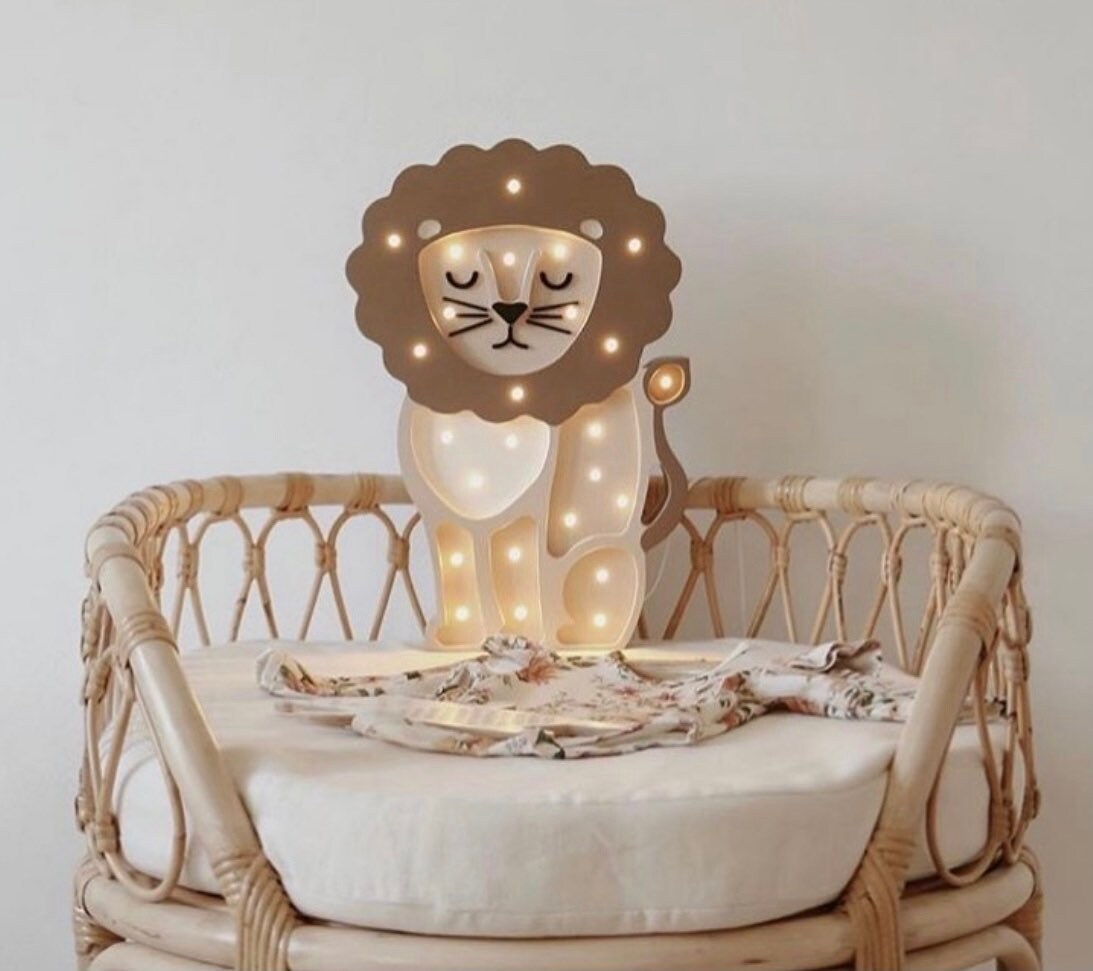 Lion Lamp Natural